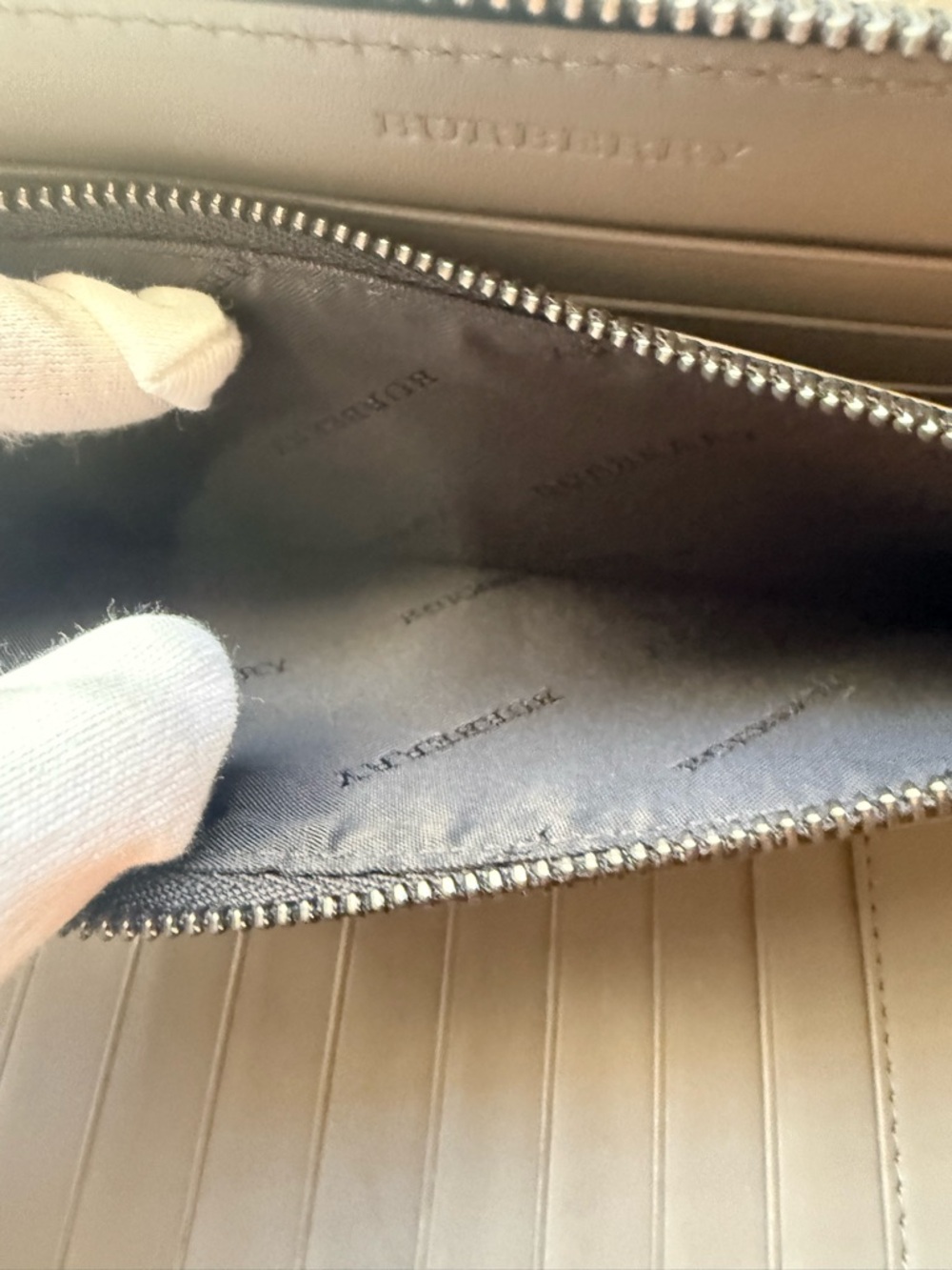 ✨ Burberry organizer Charcoal Check Authentic excellent / Unisex - Picture 7 of 8